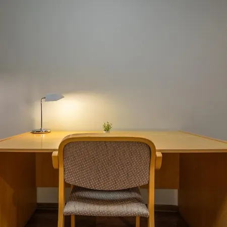 Apartment 306 Noview Sgl *